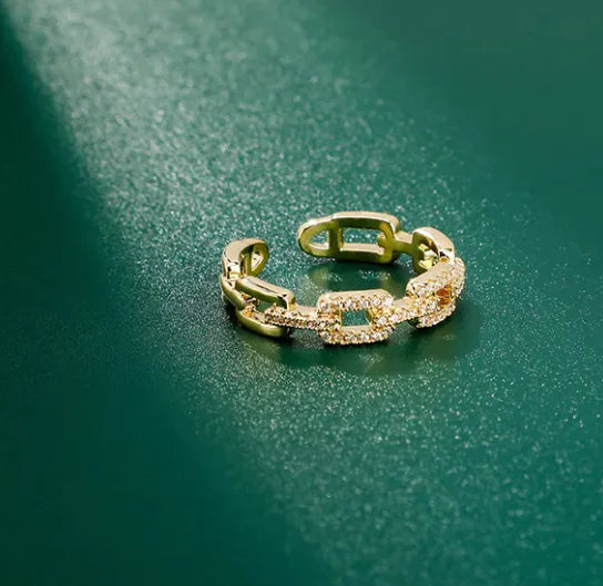 Simple Geometric Leaf Design Ring